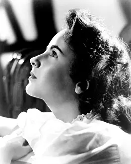 Elizabeth Taylor, ca. mid-1940s