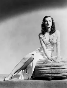Brooch Prints: Ella Raines, 1944