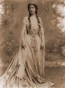 Diva Prints: Emma Eames (1865-1952), American soprano performed in Europe and America from 1889-1916