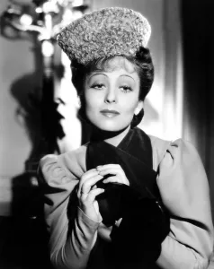 Images Dated 24th December 2015: THE EMPEROR'S CANDLESTICKS, Luise Rainer, 1937
