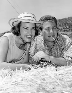 Classic Tv Prints: EMPIRE, Terry Moore, Ryan O'Neal, 1962-64
