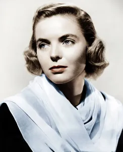 Images Dated 20th March 2012: THE ENCHANTED COTTAGE, Dorothy McGuire, 1945