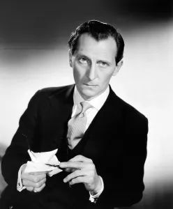 Images Dated 31st October 2014: THE END OF THE AFFAIR, Peter Cushing, 1955