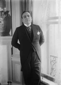 Caruso Prints: Enrico Caruso (1873-1921), in formal attire ca. 1915