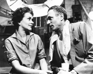 Plowright Prints: THE ENTERTAINER, from left: Joan Plowright, Laurence Olivier, 1960