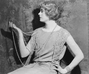 Necklace Prints: Esther Ralston, 1923