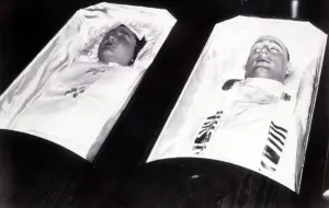 Corpse Prints: Ethel & Julius Rosenberg lying in state after execution
