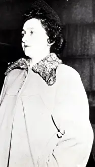 Trial Prints: Ethel Rosenberg outside Federal Courthouse 4/5/51