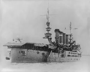 Engineering Prints: Eugene P. Ely landing airplane on flight deck of USS Pennsylvania