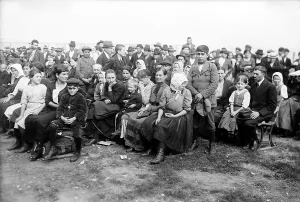 November Prints: European immigrants arriving at Ellis Island, ca. 1907
