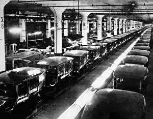 Automobiles Prints: EV1803 - Early Ford Motor Company assembly line
