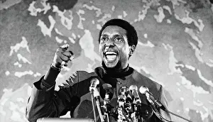 History Prints: EV1878 - STOKELY CARMICHAEL. Courtesy: CSU Archives / Everett Collection