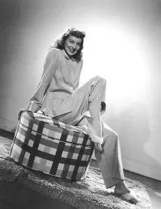 Evelyn Prints: Evelyn Keyes, mid-1940s