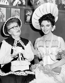Evelyn Prints: Evelyn Nesbit (left)