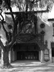 Hollywood Prints: The exterior of the Hollywood Playhouse