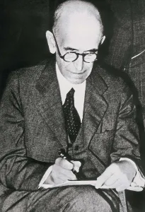 FALLA, Manuel de (1876-1946). Manuel de Falla in Buenos Aires (1940), after the concerts on Radio El Mundo. SPAIN. Granada. Manuel de Falla Archive