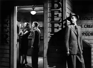 Images Dated 19th December 2005: FALLEN ANGEL, Linda Darnell, Percy Kilbride