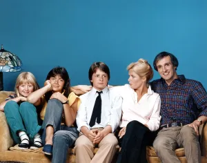 Meredith Prints: FAMILY TIES, Tina Yothers, Justine Bateman