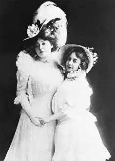 Fathers Prints: Famous Ziegfeld star Anna Held with her daughter Liane Carrera