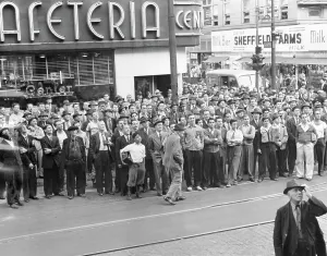 Train Tracks Prints: Fans watch bulletins posted by a Brooklyn newspaper as the Brooklyn Dodgers win their first National League pennant