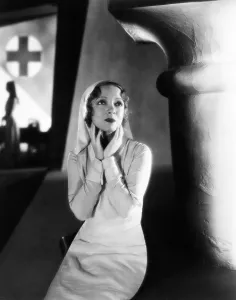 Images Dated 26th February 2015: A FAREWELL TO ARMS, Helen Hayes, 1932
