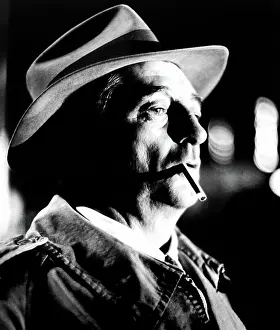 Jsx 47 Prints: FAREWELL, MY LOVELY, Robert Mitchum, 1975