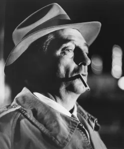 FARWELL, MY LOVELY, Robert Mitchum, 1975