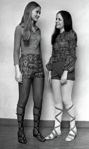 Cut Out Prints: FASHION-Women in Hot Pants fashionable in the 70's