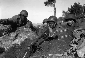 Un Offensive Prints: Fighting north of the Chongchon River during the U.S. advance above the 38th parallel