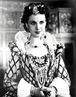 Jsx 39 Prints: FIRE OVER ENGLAND, Vivien Leigh, 1937