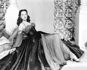 Images Dated 14th October 2015: FLAME OF ARABY, Maureen O'Hara, 1951