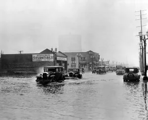 Driving Prints: Flooded streets in Los Angeles