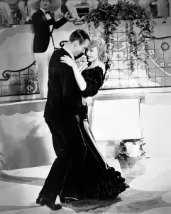 Images Dated 25th August 2006: FLYING DOWN TO RIO, Fred Astaire, Ginger Rogers, 1933