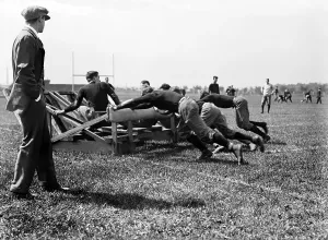 Sweatshirt Prints: Football, Harvard football team exercise, circa 1910-15