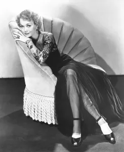 Images Dated 18th March 2014: FOOTLIGHT SERENADE, Jane Wyman