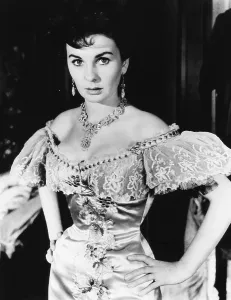 Images Dated 4th April 2014: FOOTSTEPS IN THE FOG, Jean Simmons, 1955
