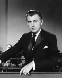 Courtroom Prints: FOOTSTEPS IN THE FOG, Stewart Granger, 1955