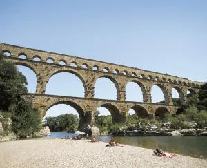 FRANCE. LANGUEDOC-ROUSSILLON. GARD. Vers-Pont-du-Gard. Pont du Gard (1st c. AD), Roman aqueduct over the Gardon river. Roman art. Early Empire