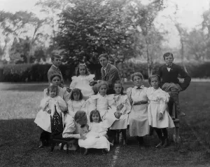 Lawns Prints: Franklin D. Roosevelt and cousins in Fairhaven, Massachusetts. 1897. (BSLOC_2013_6_11)