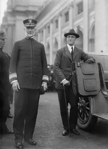 Asst Prints: Franklin Roosevelt, with Adm. William Sims