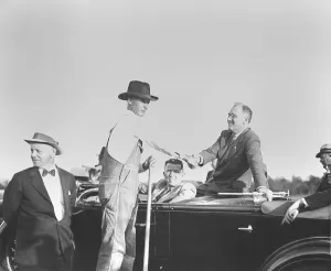 Gesturing Prints: Franklin Roosevelt campaigning in Georgia