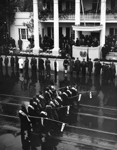 Lcgr1304 Prints: Franklin Roosevelt watches the Inaugural Parade from White House