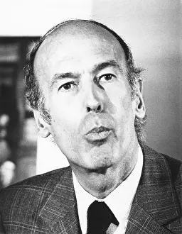 Centrist Prints: French Presidential candidate Valerie Giscard d'Estaing speaking at a press conference