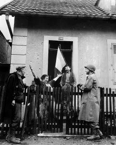 Freedom Prints: Frenchwoman exclaims to a neighbor and a U