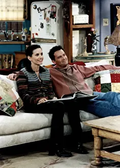 Apartment Prints: FRIENDS, from left, Courteney Cox, Matthew Perry, 1994-2004