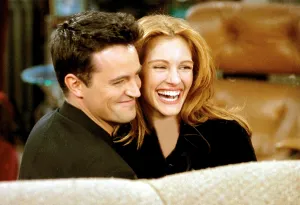 Roberts Prints: FRIENDS, Matthew Perry, Julia Roberts