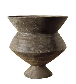 Ceramic Prints: Funerary urn of the Urn-field culture (1000-700 BC)