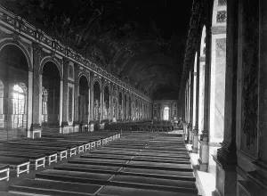 Images Dated 3rd December 2012: Galerie des Glaces (Hall of Mirrors)