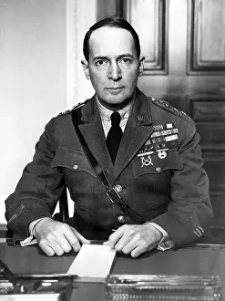 General Prints: General Douglas MacArthur, (1880-1964)