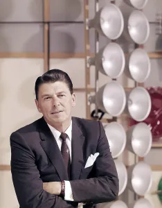 1950s Portrait Prints: GENERAL ELECTRIC THEATER, host Ronald Reagan, The Clown, aired March 27, 1955